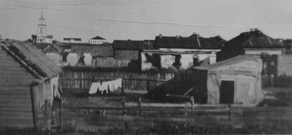 Photo of Grimm, Russia House and Barn